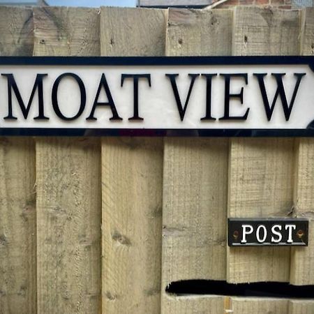 Moat View Free Parking, Central, Ev Plug يورك المظهر الخارجي الصورة